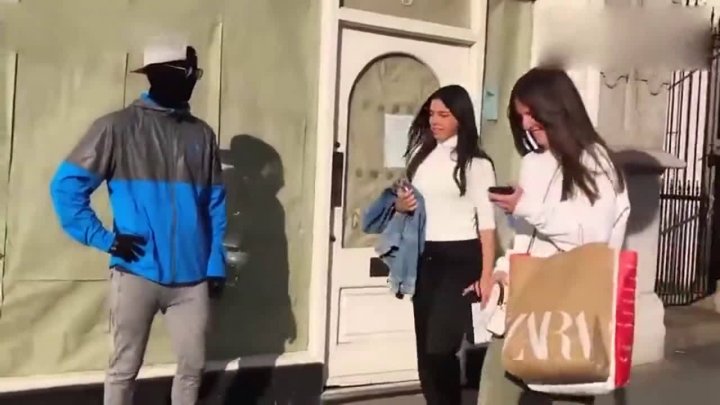 老外恶搞走光视频，老外恶搞走光视频在线观看