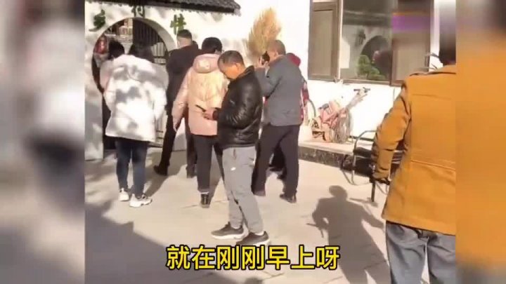 0?fmt=jpg&size=48&h=405&w=720&ppv=1