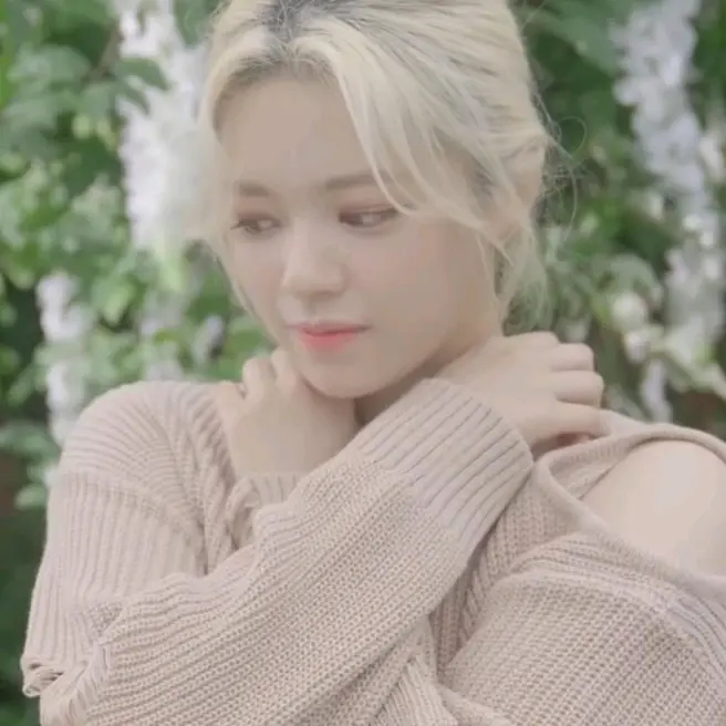 twice成員患心理疾病 姜丹尼爾抑鬱症 魔鬼行程下愛豆的健康問題 天天要聞