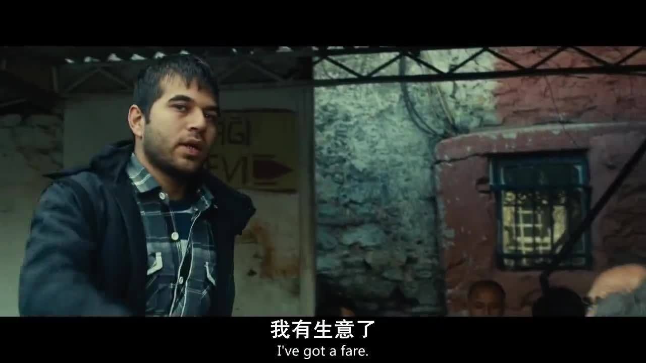 梦境中的逃避与自我审视，梦见杀人犯我一直在躲却并未真正的被追杀