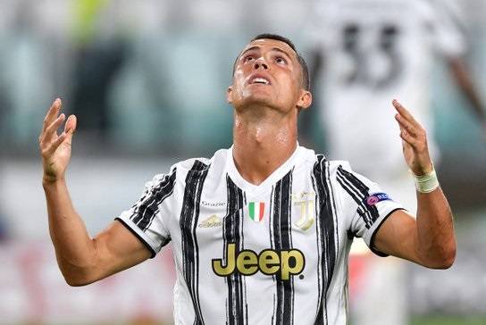 la plus grosse perte de la ligue des champions il n y aura pas de mero club ce soir ronaldo et sa femme continuent de dormir dans des chambres separees daynewsfr