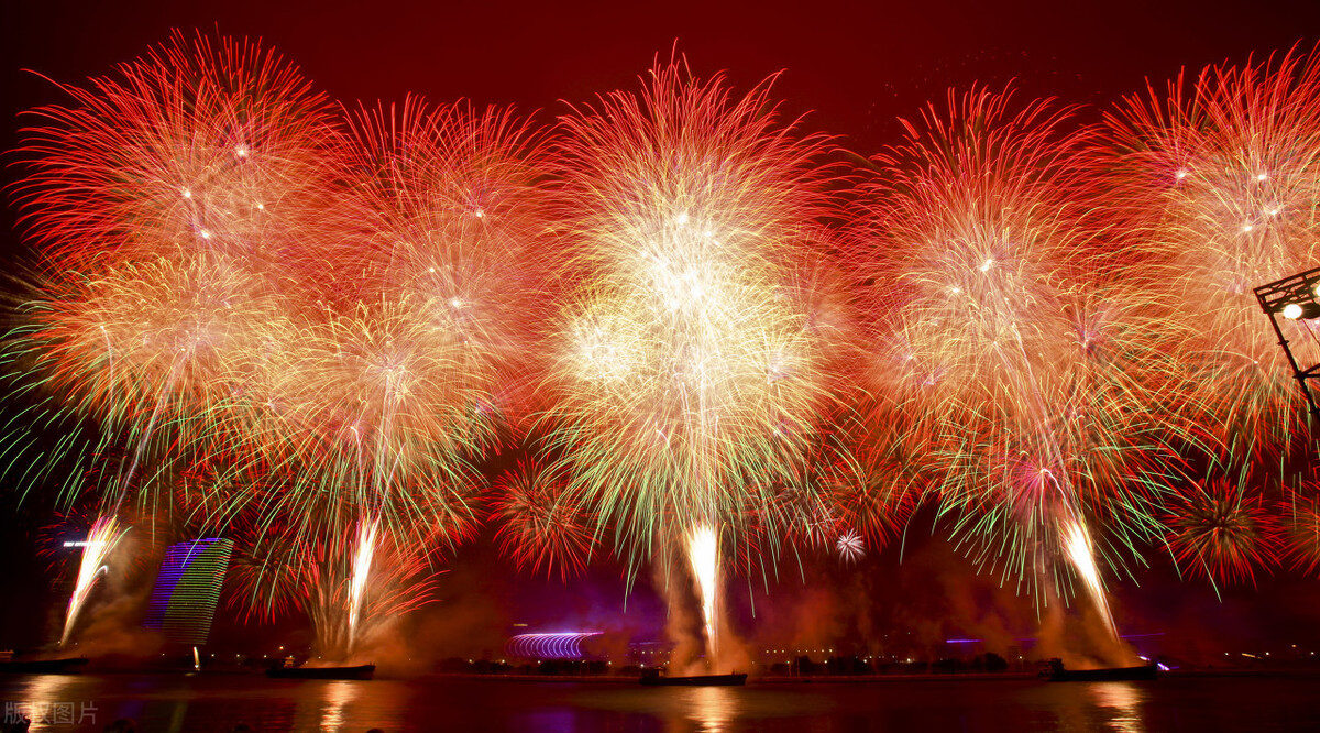 专家禁燃烟花爆竹不能一刀切春节放鞭炮全面解禁吗