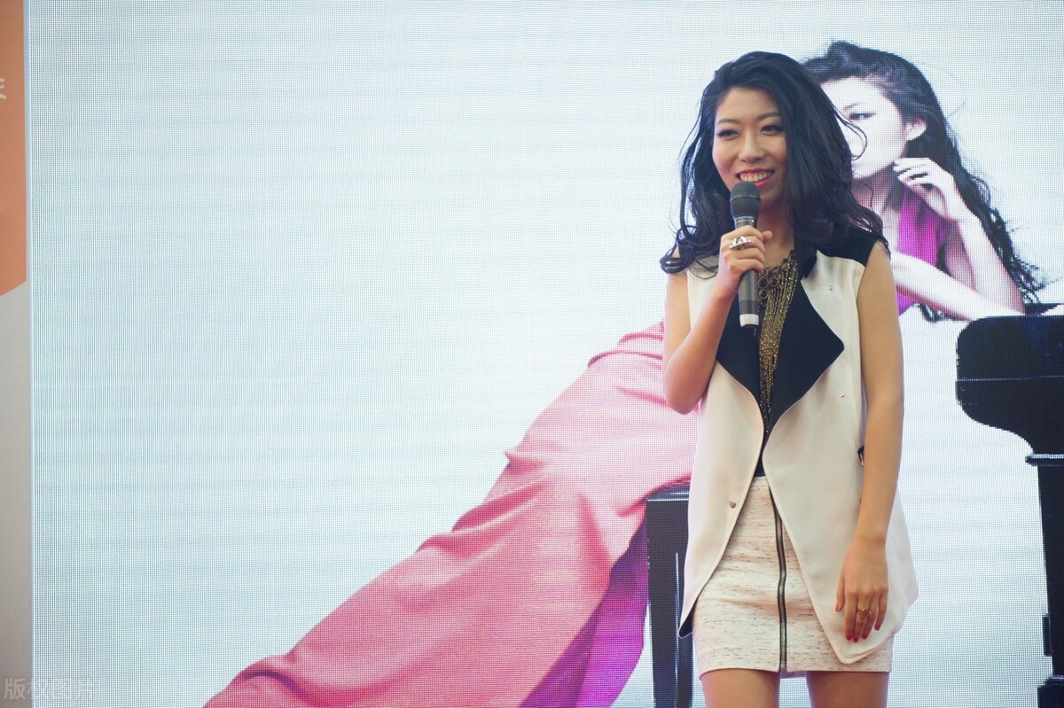 歌手曲婉婷因母亲案件 再次被推上舆论浪尖 已三年多未出新专辑 天天要闻