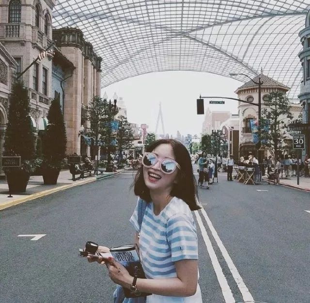 超可的阳光女生头像