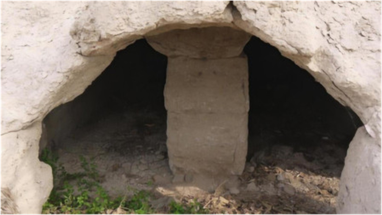 梦境之谜，解析梦见妈妈坟墓被别人挖的深层含义