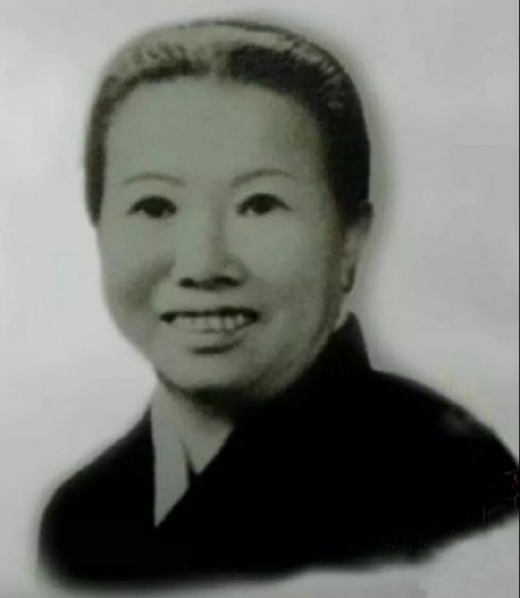 李德,苏联,妻子,红军,长征,李丽莲,肖月华,中国