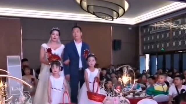 恶搞婚礼开场视频，恶搞婚礼开场视频制作