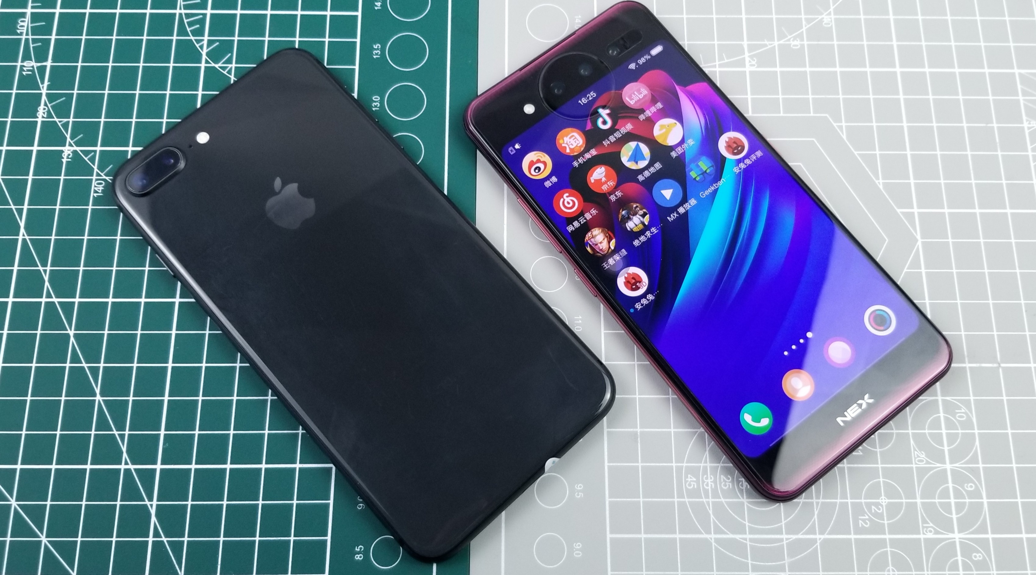 0?fmt=jpg&size=1303&h=1889&w=3400&ppv=1