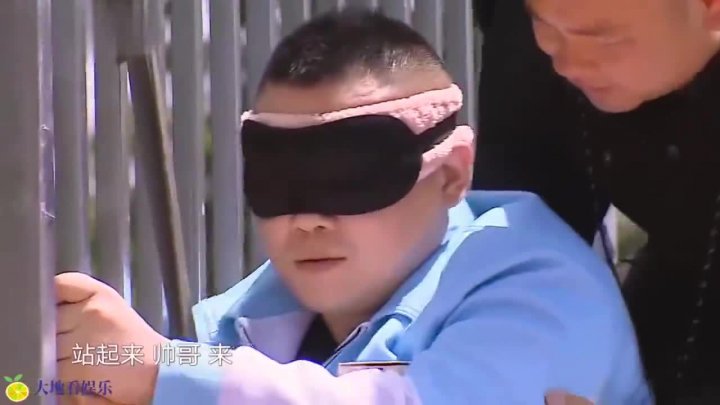 男生装病恶搞视频，男生装病恶搞视频大全