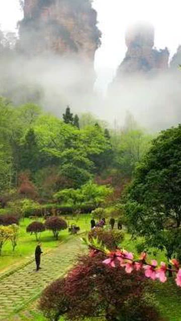 峨眉春天游玩攻略，峨眉春天游玩攻略大全