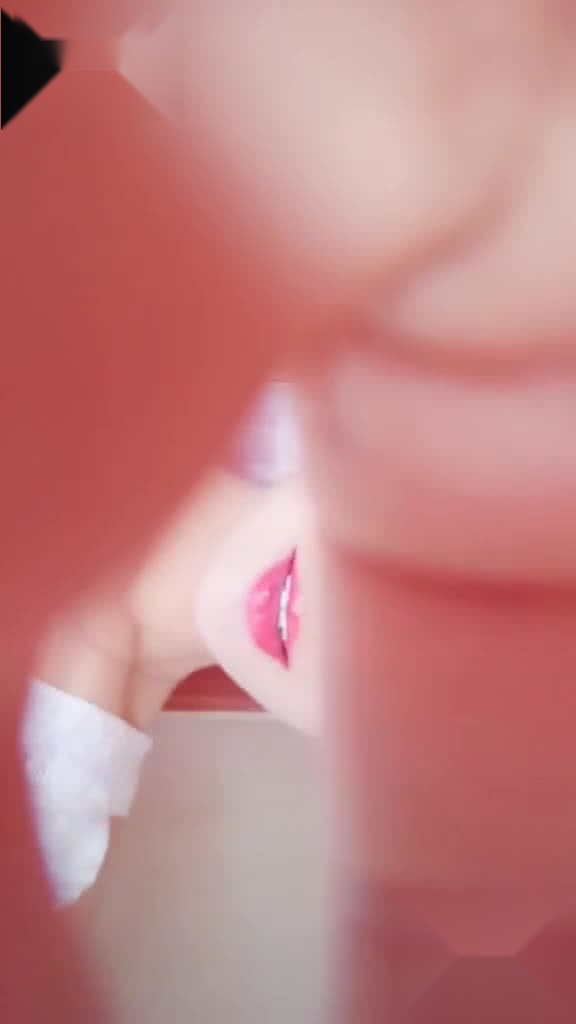 0?fmt=jpg&size=31&h=1024&w=576&ppv=1