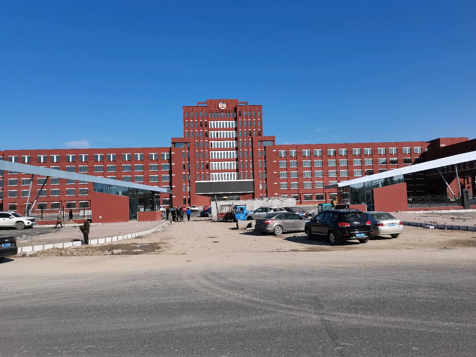 大庆铁人中学新校区今年能投入使用吗?目前受益较大的小区是?