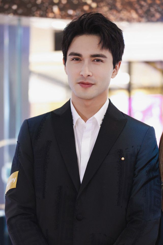 高伟光被曝已买房隐婚,疑似与女演员组成剧组夫妻