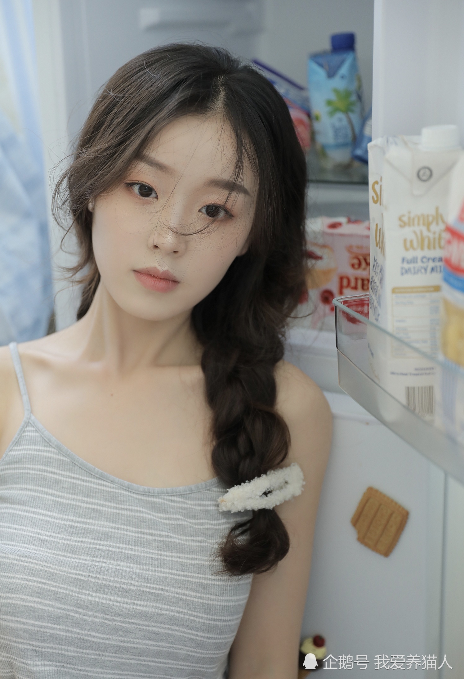 麻花辫少女,像天使一样迷人