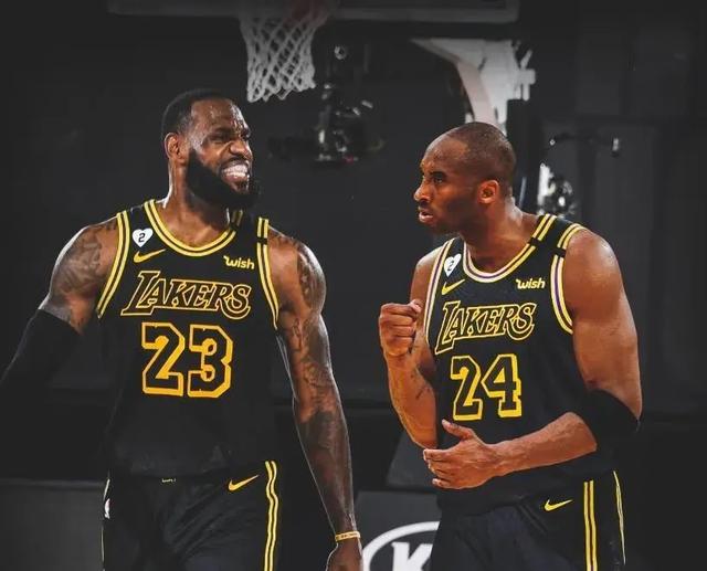 basketball players signed with nike