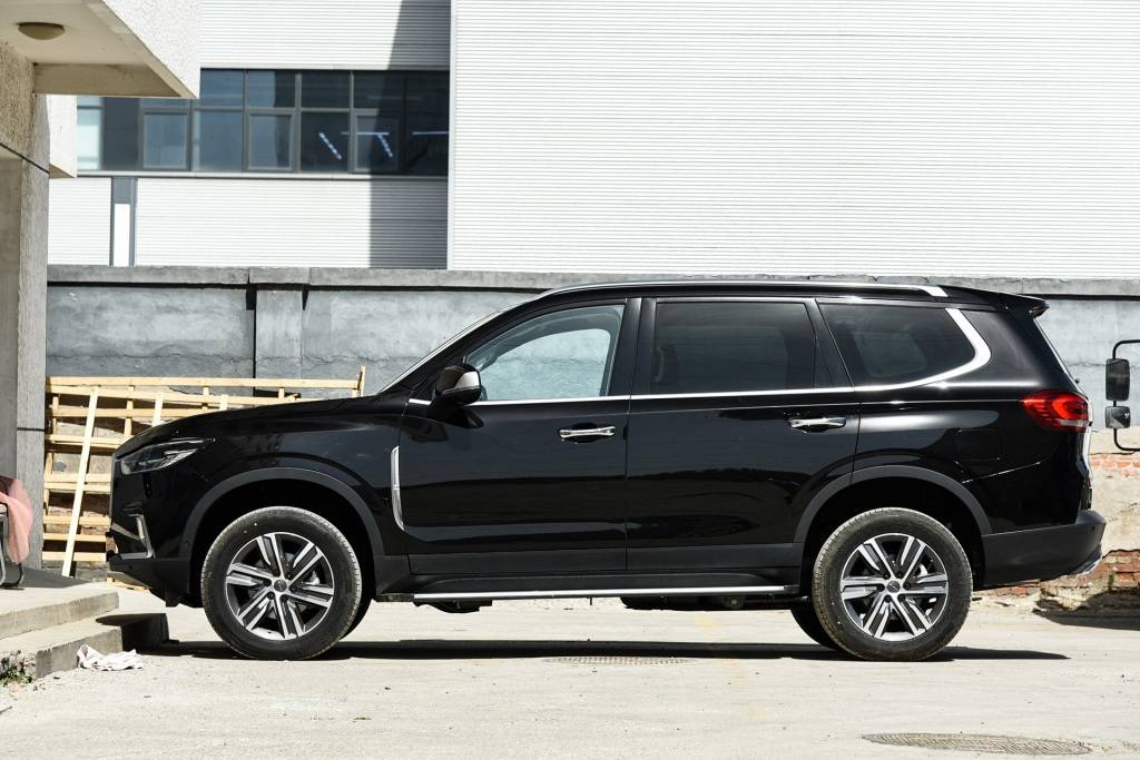 Choose one of the two hardcore SUVs, see which one is stronger, Haval H9 or SAIC Maxus D90 Pro? - DayDayNews
