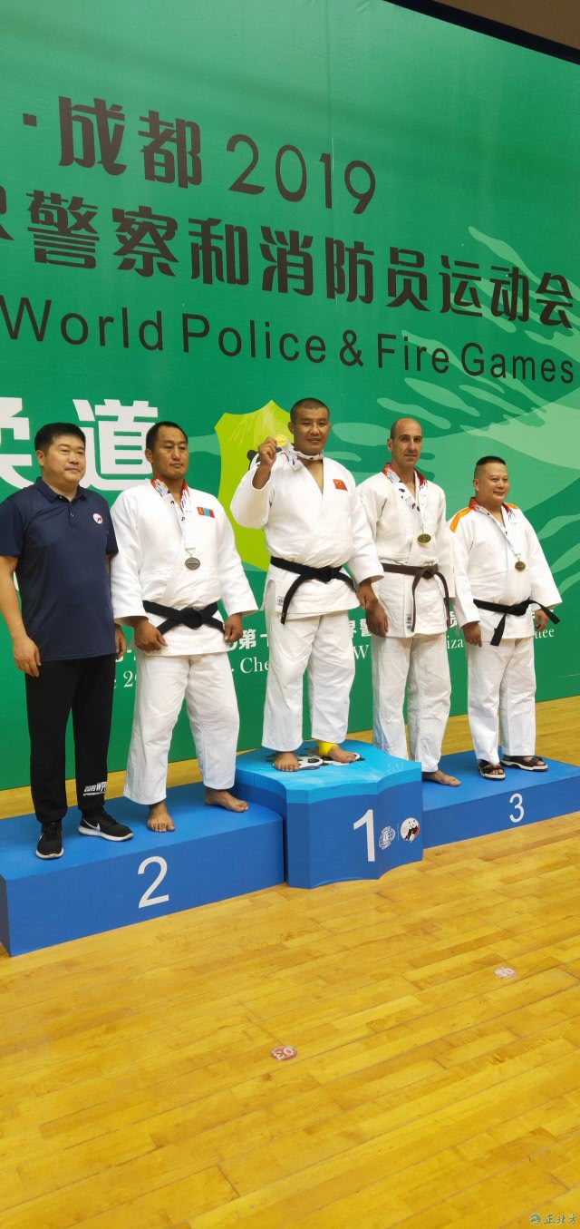 呼和浩特刑警巴图吉日嘎拉勇夺世界警察运动会柔道金牌 看点快报