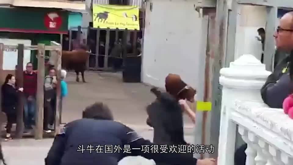 老外恶搞楼梯视频，老外恶搞楼梯视频大全