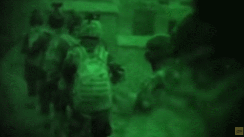 全军陆续配发,图案越来越细腻的迷彩让解放军