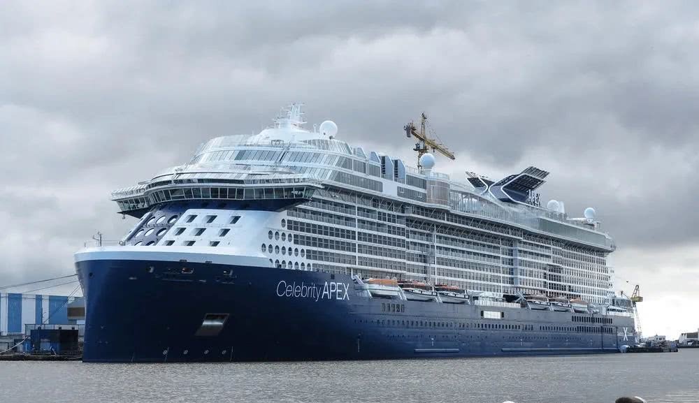 委屈的celebrity Apex号邮轮尚未首航竟遇船员感染 看点快报