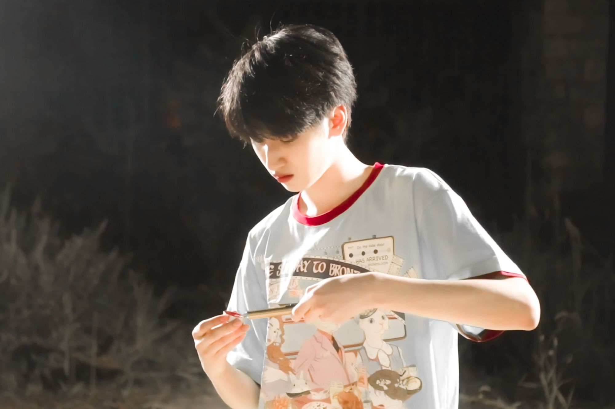 严浩翔头像壁纸 你的眉眼里有几分温柔