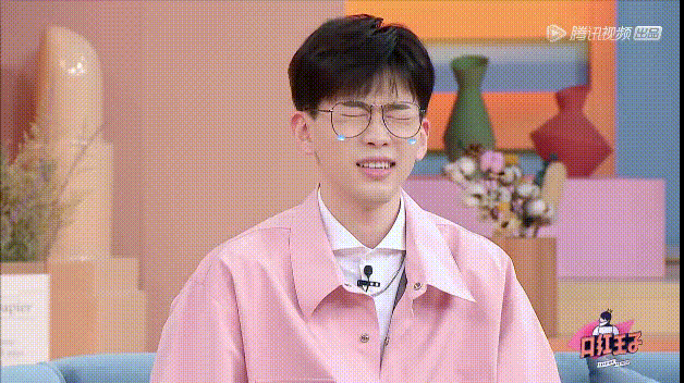 口红王子,毕雯珺,费启鸣,吴宣仪,化妆台