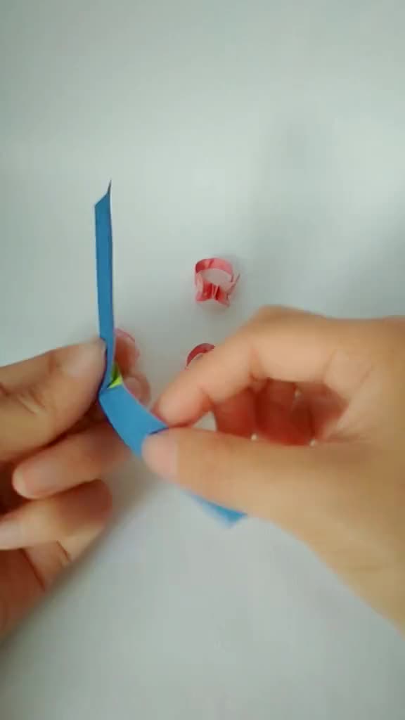 0?fmt=jpg&size=16&h=1024&w=576&ppv=1