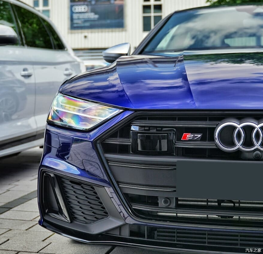 v8换v6!它还是不是西装暴徒?全新奥迪s7海外实拍