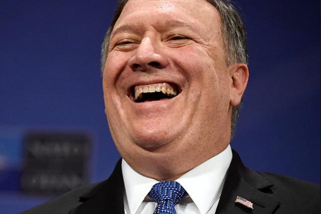 被特朗普斥骂后，蓬佩奥如坐针毡！ 立马表态：我很快公布希拉里邮件