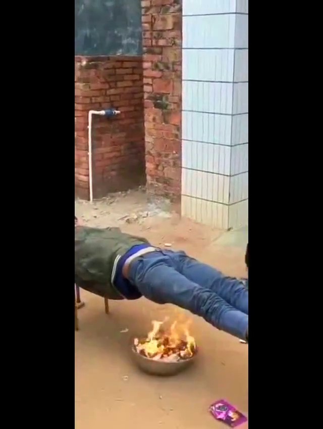 恶搞兄弟睡觉视频，恶搞兄弟睡觉视频大全
