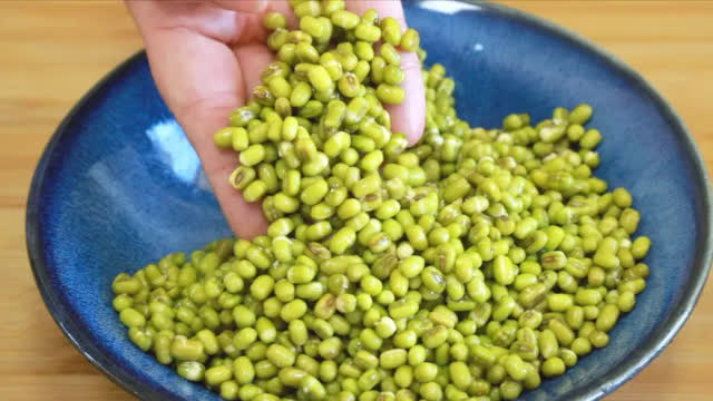 0?fmt=jpg&size=40&h=360&w=640&ppv=1