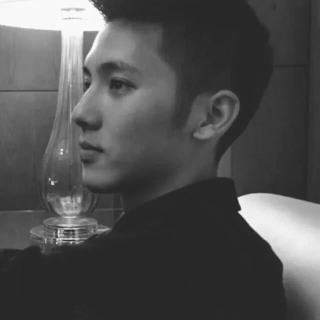 男生头像/一般人驾驭不了的霸气社会大叔男头,黑白男头