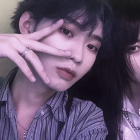 ins风清新情侣头像:你或许不知道,你说的话曾温暖某人一整夜