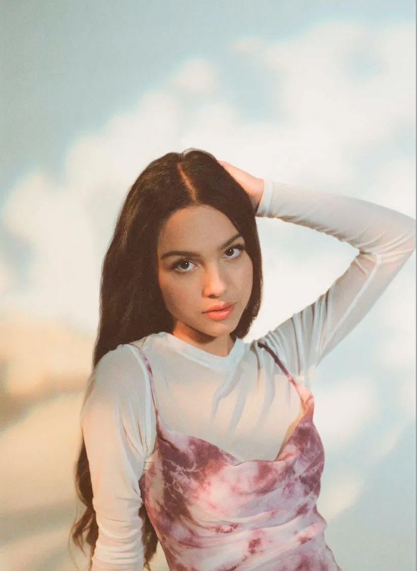 olivia rodrigo 出道首单打破全人类历史纪录!