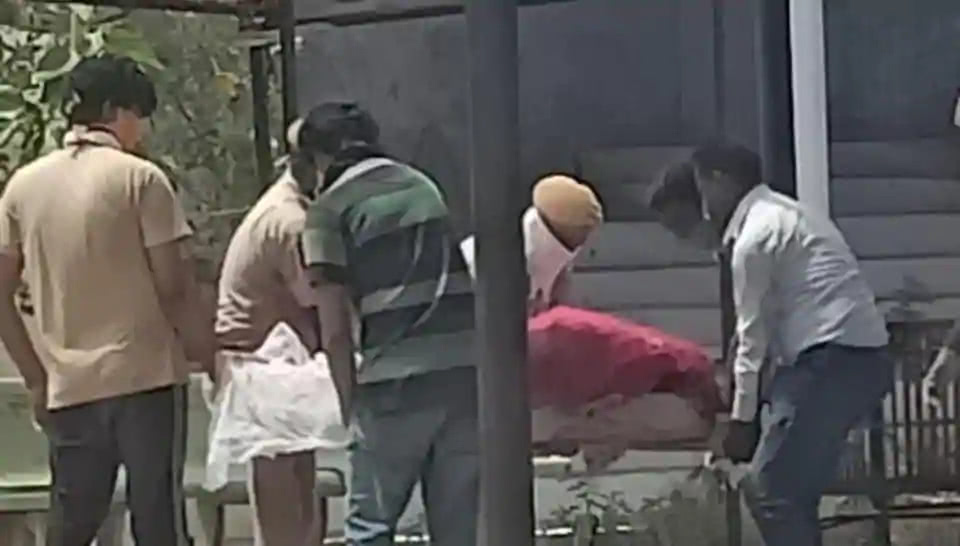 男子突然身亡没检测就火化 警察冲进火葬场抢下半焦遗体 看点快报