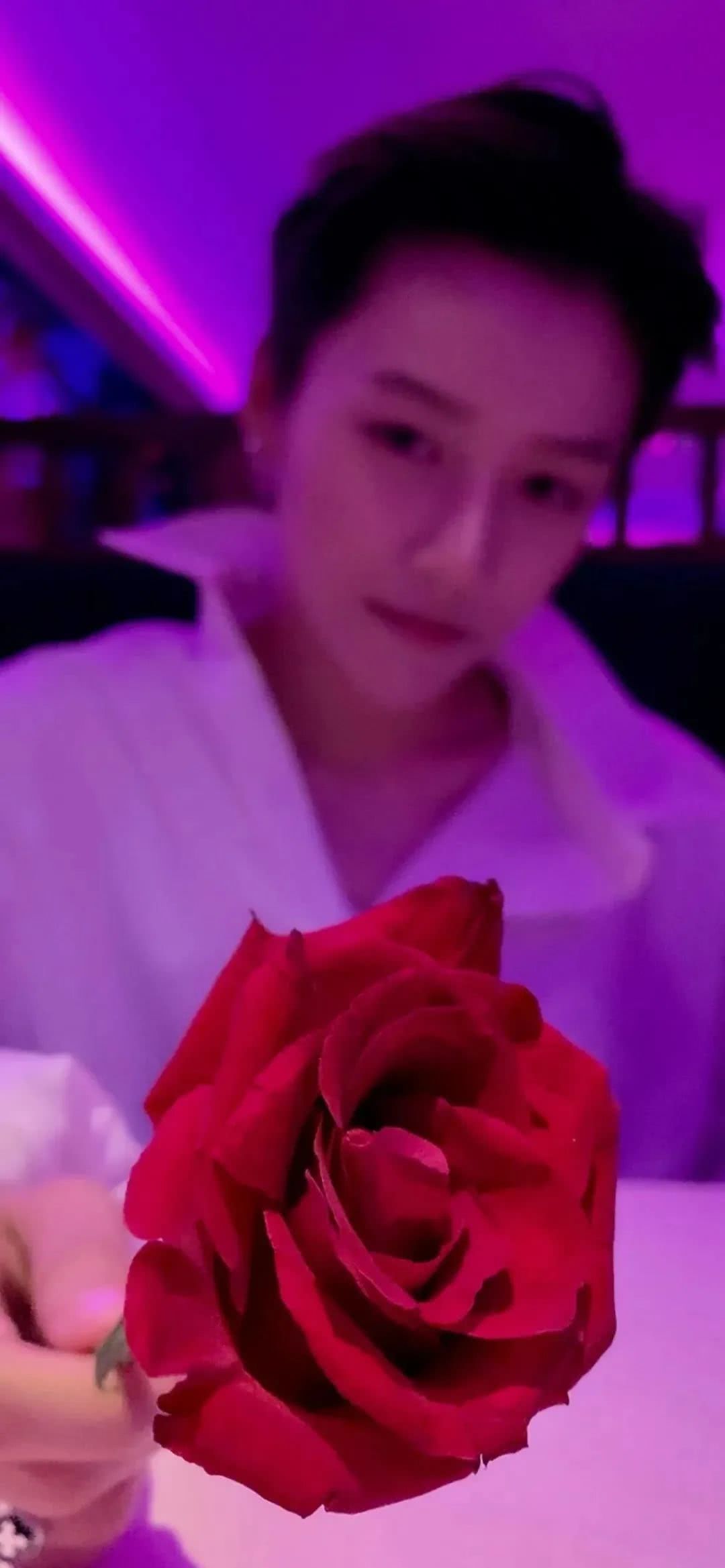 爱豆头像壁纸刘雨昕 看点快报