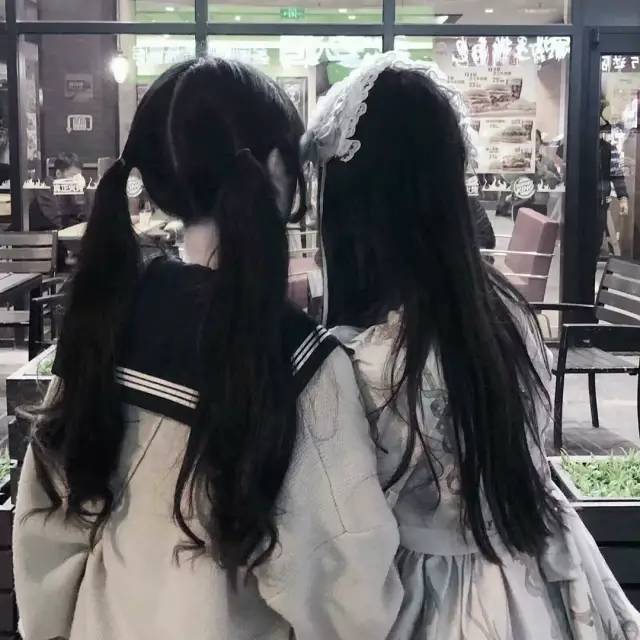 不露脸闺蜜女生头像:撒娇是察觉到了被偏爱的可能/姐妹头像