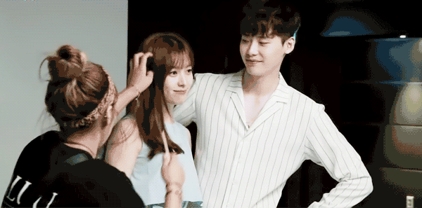 600_297 gif 动态图 动图