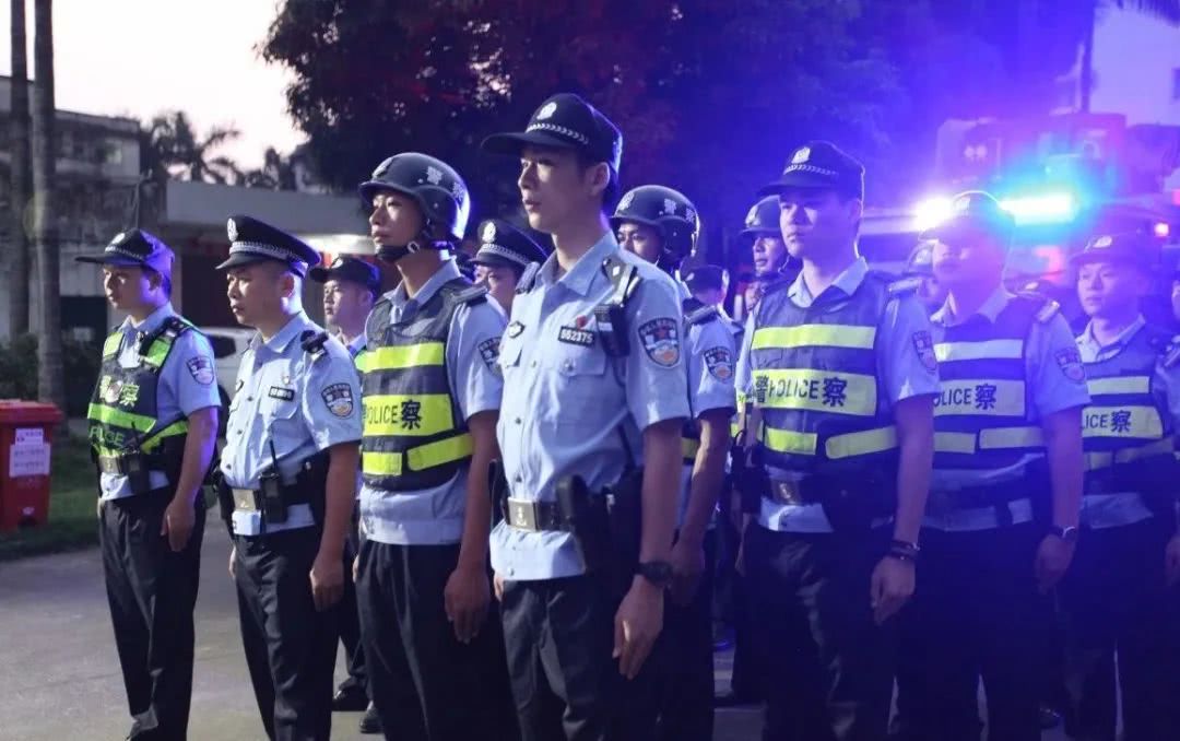 提升群众安全感满意度 加强夜间巡逻防控 创建平安港南 看点快报