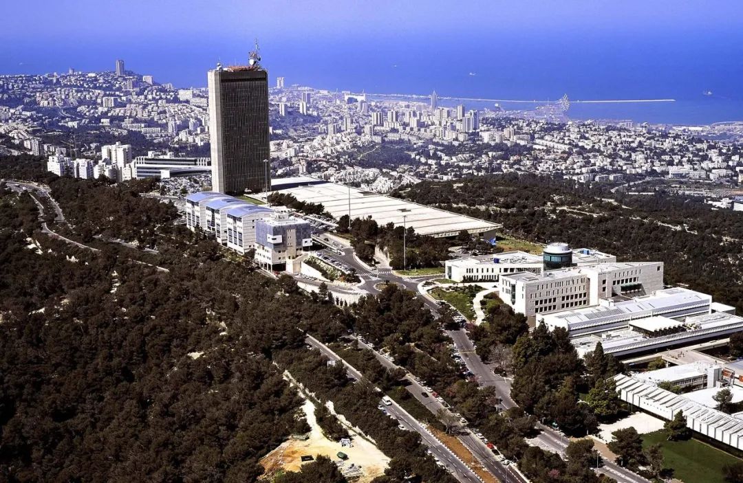 海法大学,是以色列北部最大型的公立综合性研究型大学.