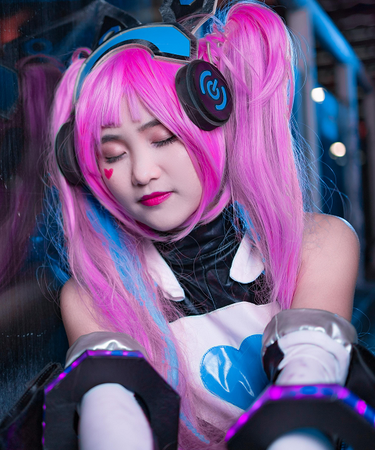 cosplay游戏《王者荣耀》安琪拉,清新淡雅的小姐姐