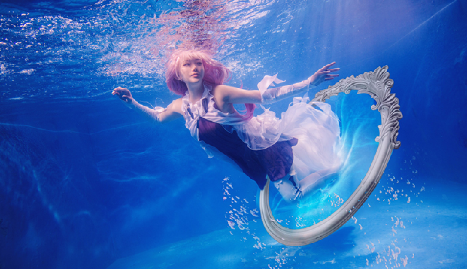 最高难度的水下cos 小姐姐全程睁开眼 网友 直接跪了 看点快报