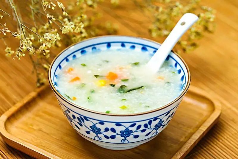 早餐到底能不能喝粥?白粥没有错,错的是你这样吃!