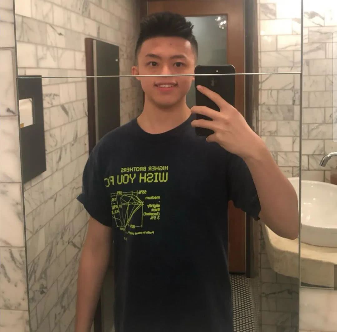 richbrian帅气图片,richbrian说唱新世代 rich brian:从油管土酷网红到亚洲说唱明星