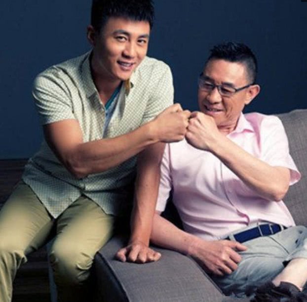 杜志国和杜淳父子,对许多人来说,并不陌生,年长的对杜志国更加熟悉一
