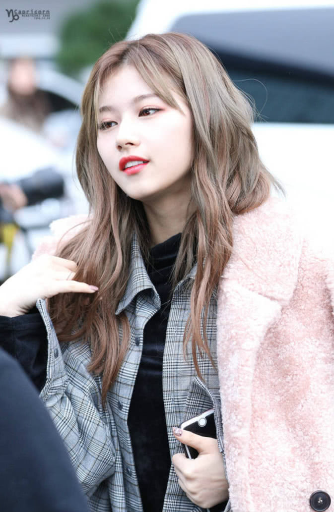 韩国女团twice日本籍成员遭边缘化 粉丝 人气高也不受捧 看点快报