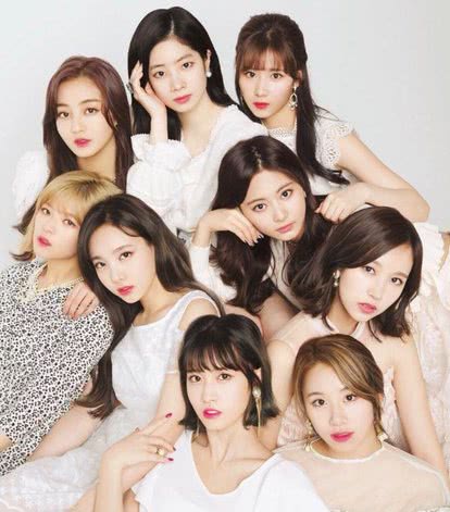 继被私生饭跟踪后 twice子瑜又遭到疯狂粉丝骚扰 惊恐表情令粉丝心疼 看点快报