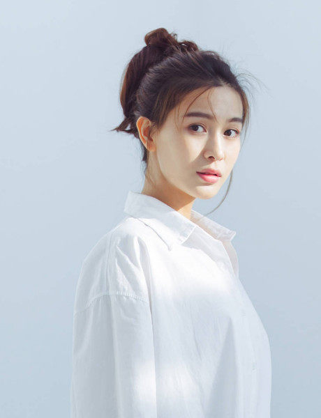 海玲精美壁纸 一件白衬衫穿出高级感 气质清新时尚 看点快报