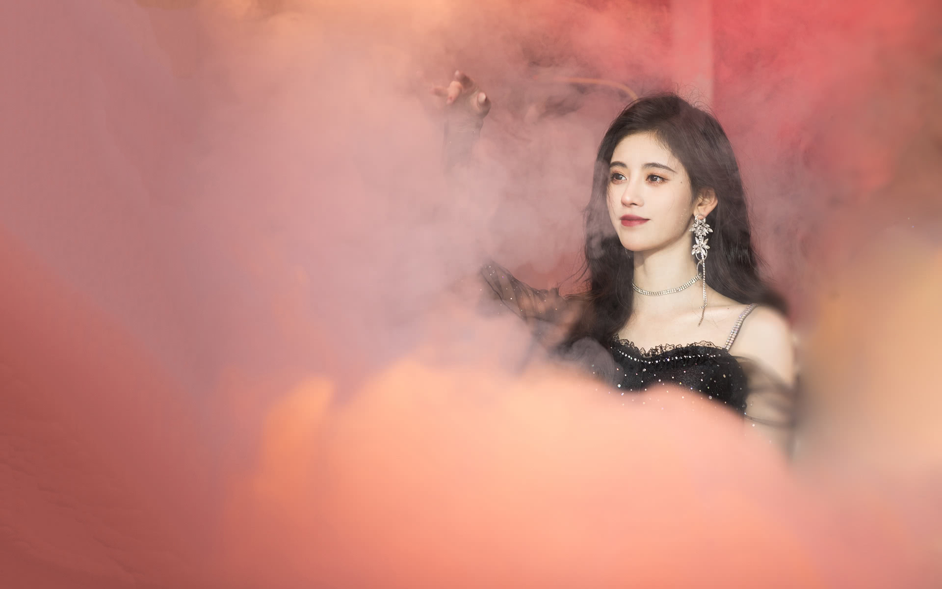 鞠婧祎火热性感高清桌面壁纸