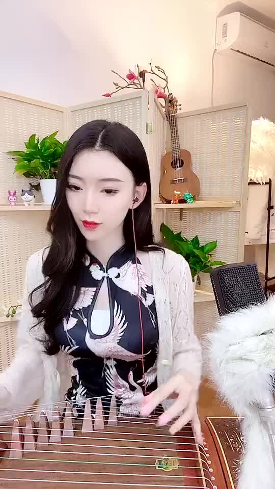 0?fmt=jpg&size=64&h=960&w=540&ppv=1